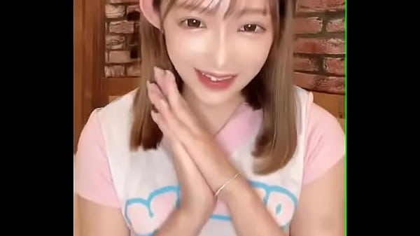 我没有穿上和底部！我尝试啦啦队没有顶部和底部！