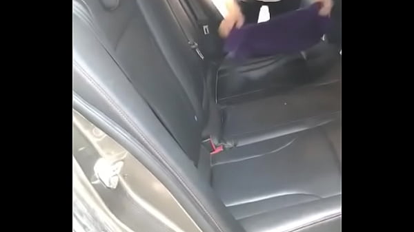 洗车的一个少妇，最近打算拿下